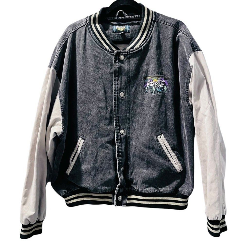 Dunbrooke Distinctive Coca Cola Vintage 90s Embroidered Bomber Jacket Size XL